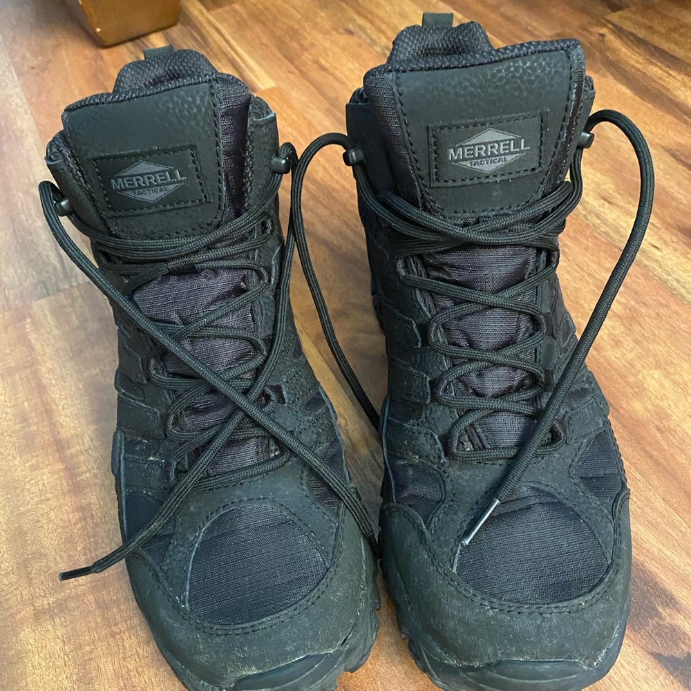 EUC. BLACK BOOTS